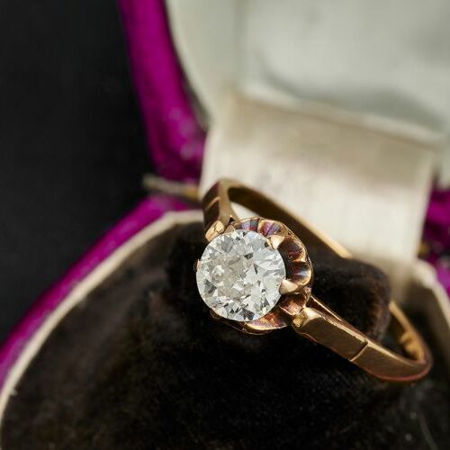 Anello solitario in oro rosa con diamante di vecchio taglio di ct. 1,20 ca. Epoca fine '800