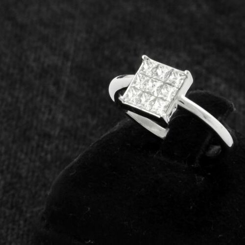 Anello oro bianco, diamanti taglio carrè ct. 1