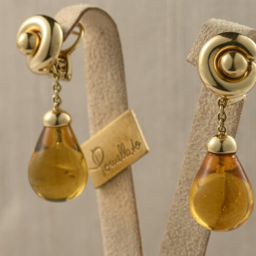 Orecchini pendenti oro e ambra a goccia vintage di Pomellato