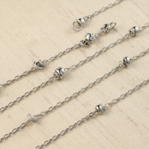 Collana e bracciale Iconica in oro bianco 18 kt e diamanti Pomellato