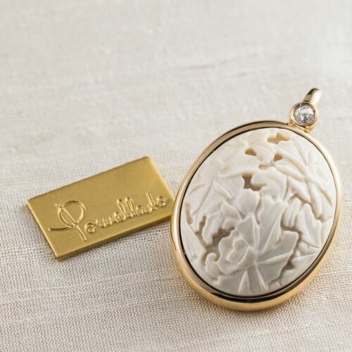 Pendente in oro rosa, avorio fossile e diamante rose cut. Collezione Victoria - Pomellato
